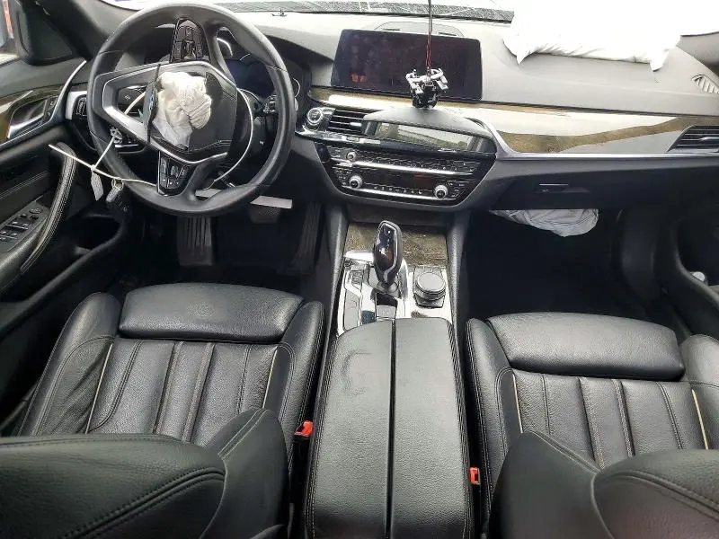2018 BMW 530E   