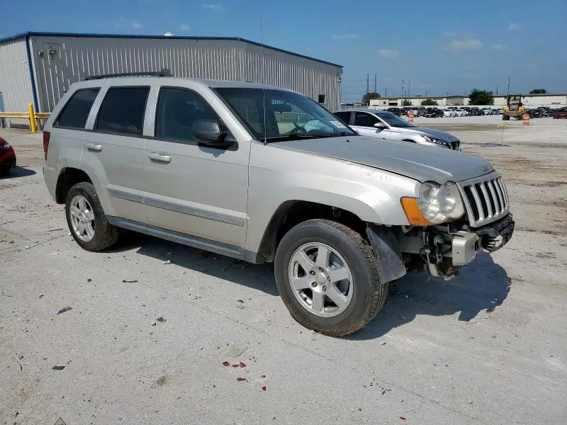 2010 JEEP GRAND CHEROKEE LAREDO  