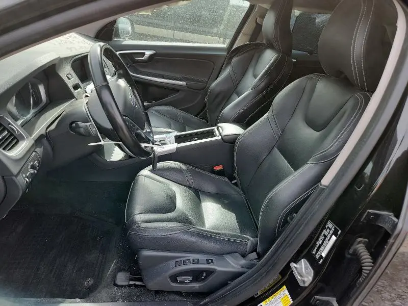 2018 VOLVO V60 T5 DYNAMIC  