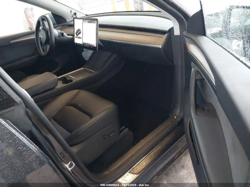 2024 TESLA MODEL Y LONG RANGE DUAL MOTOR ALL-WHEEL DRIVE/RWD