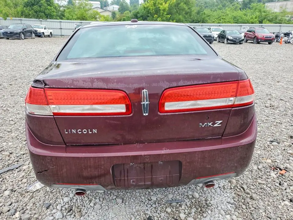 2011 LINCOLN MKZ   