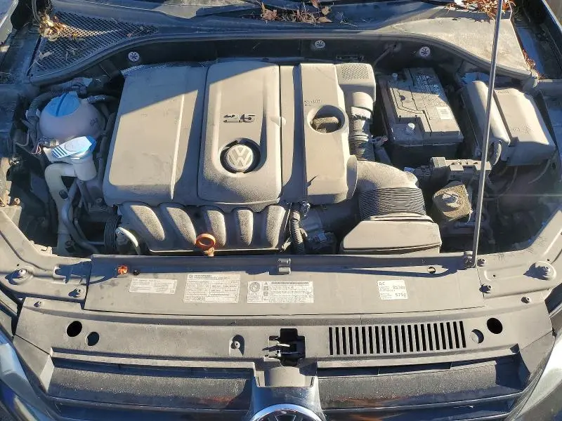 2012 VOLKSWAGEN PASSAT S  