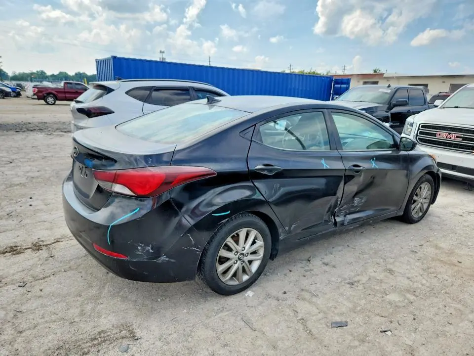 2014 HYUNDAI ELANTRA SE  