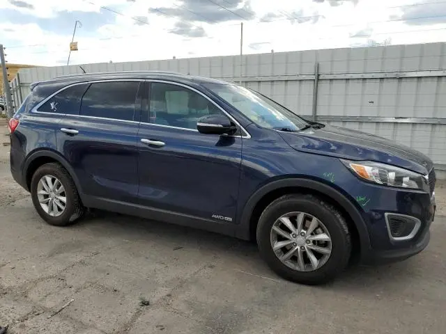 2017 KIA SORENTO LX  