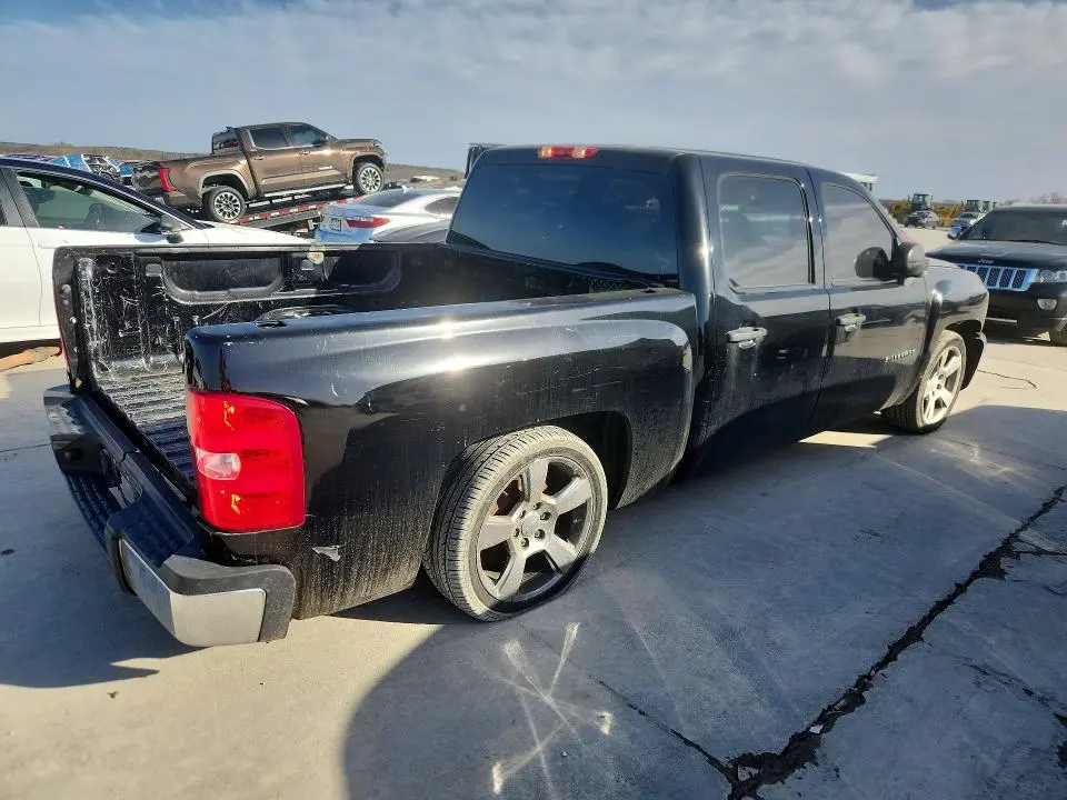 2011 CHEVROLET SILVERADO C1500 LT  