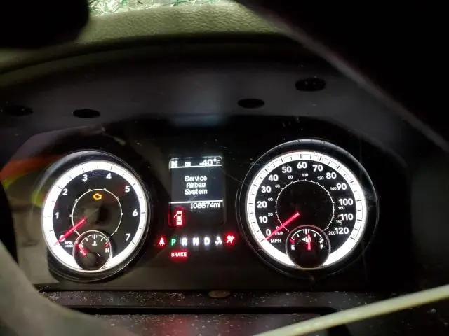 2016 RAM 1500 SLT  