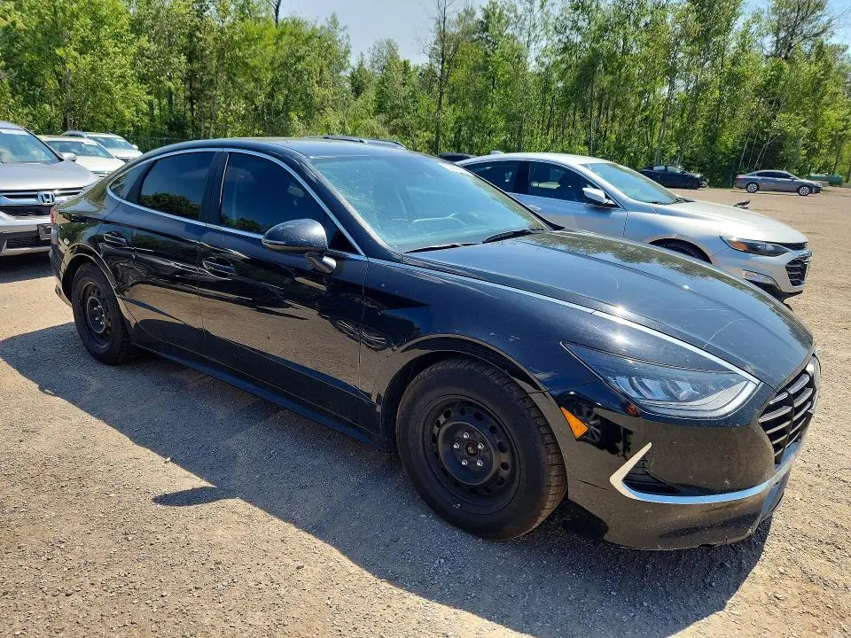 2021 HYUNDAI SONATA SE  