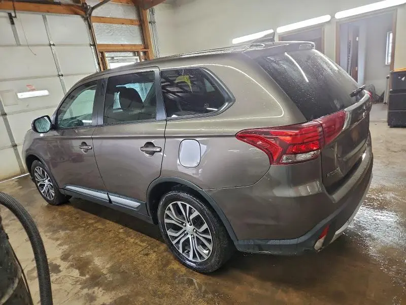2018 MITSUBISHI OUTLANDER ES  
