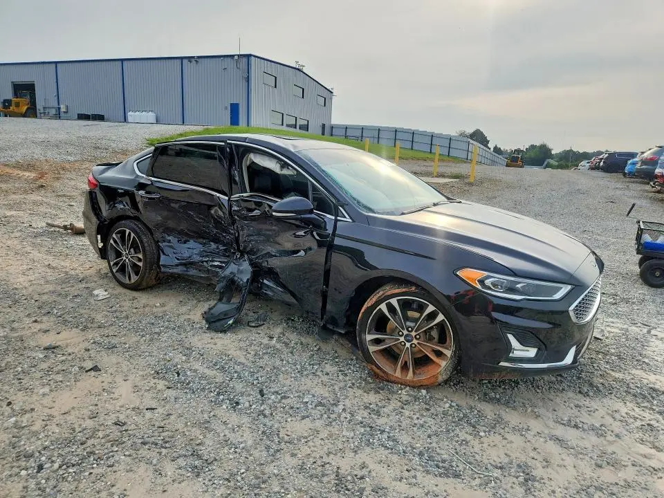 2020 FORD FUSION TITANIUM  