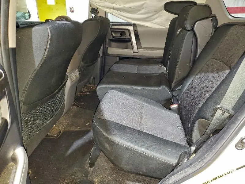 2011 TOYOTA 4RUNNER SR5  