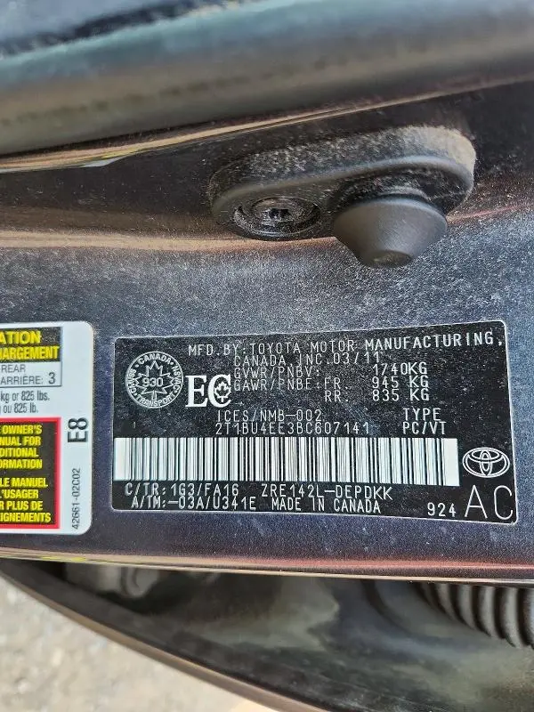 2011 TOYOTA COROLLA BASE  