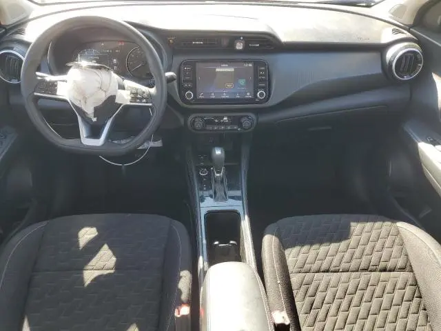 2021 NISSAN KICKS SV  