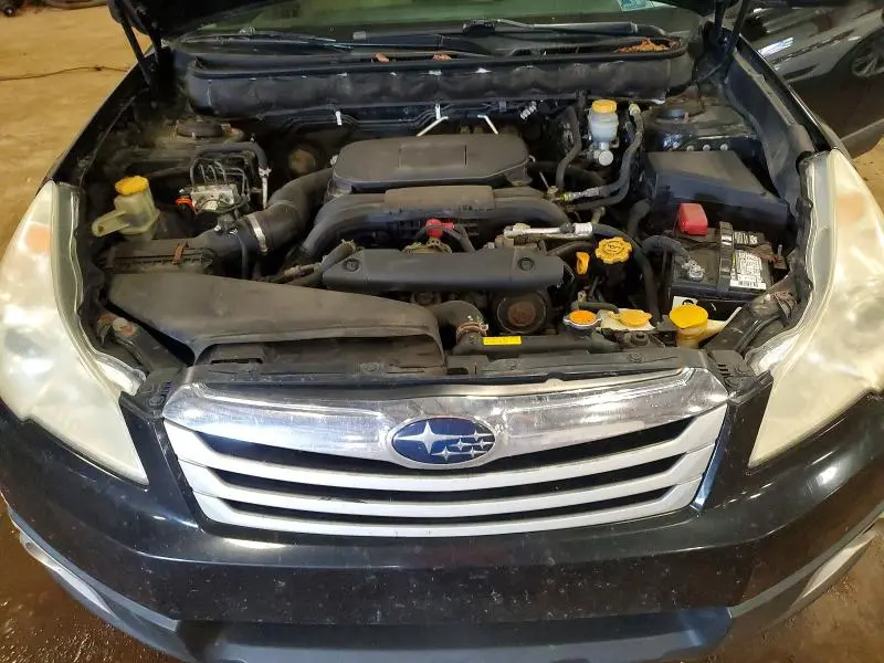 2011 SUBARU OUTBACK 2.5I PREMIUM  