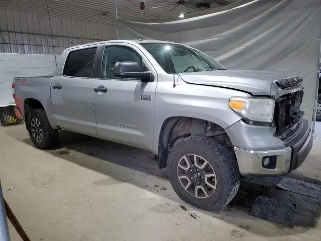2015 TOYOTA TUNDRA CREWMAX SR5  