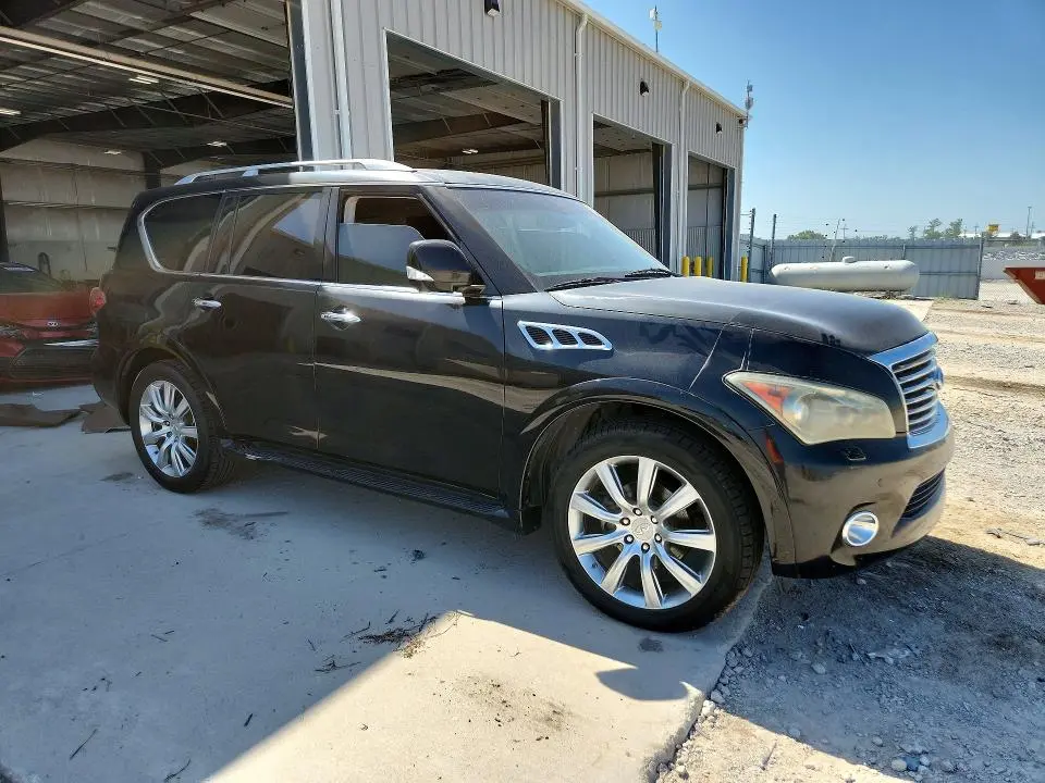 2011 INFINITI QX56 BASE  