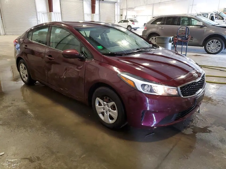 2017 KIA FORTE LX  