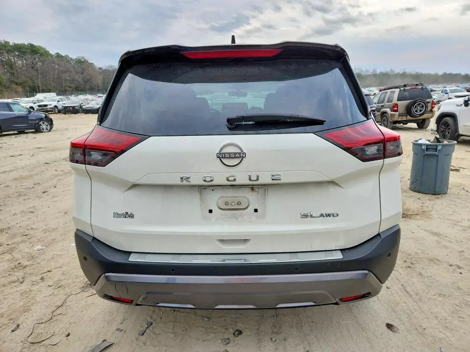 2023 NISSAN ROGUE SL  
