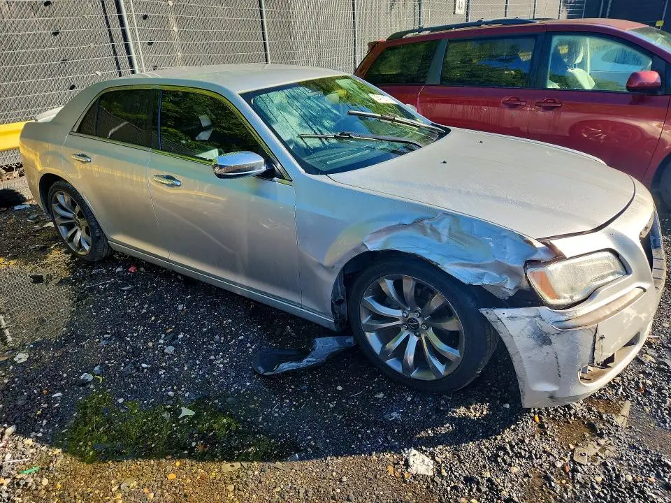 2012 CHRYSLER 300 LIMITED  