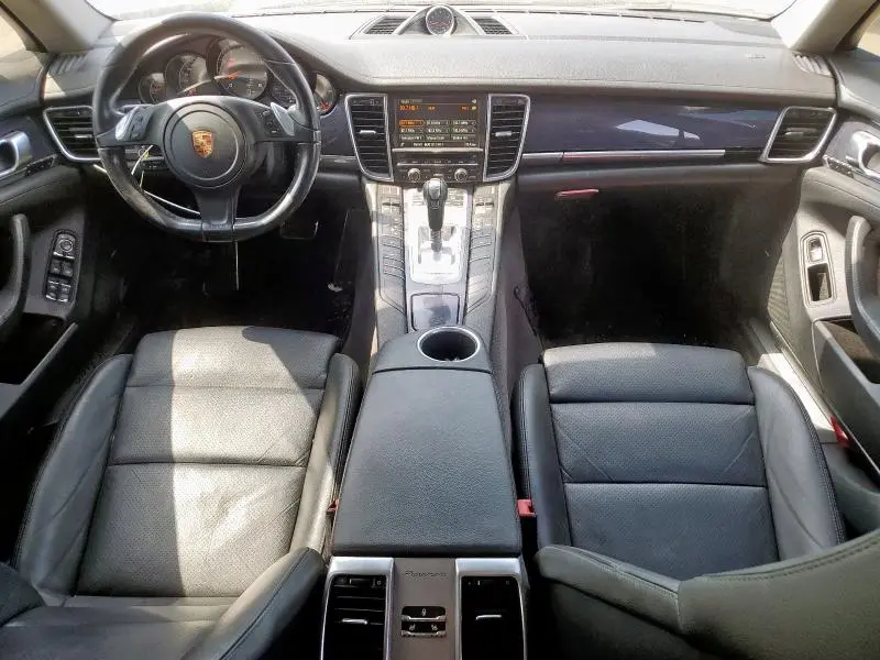 2016 PORSCHE PANAMERA 2  