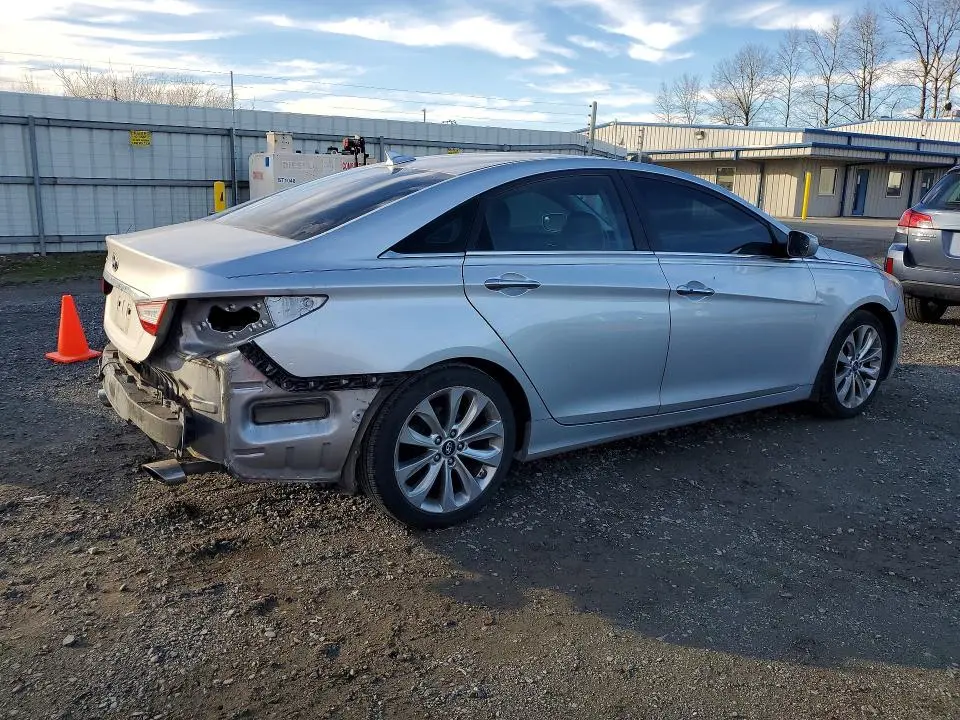 2013 HYUNDAI SONATA SE  