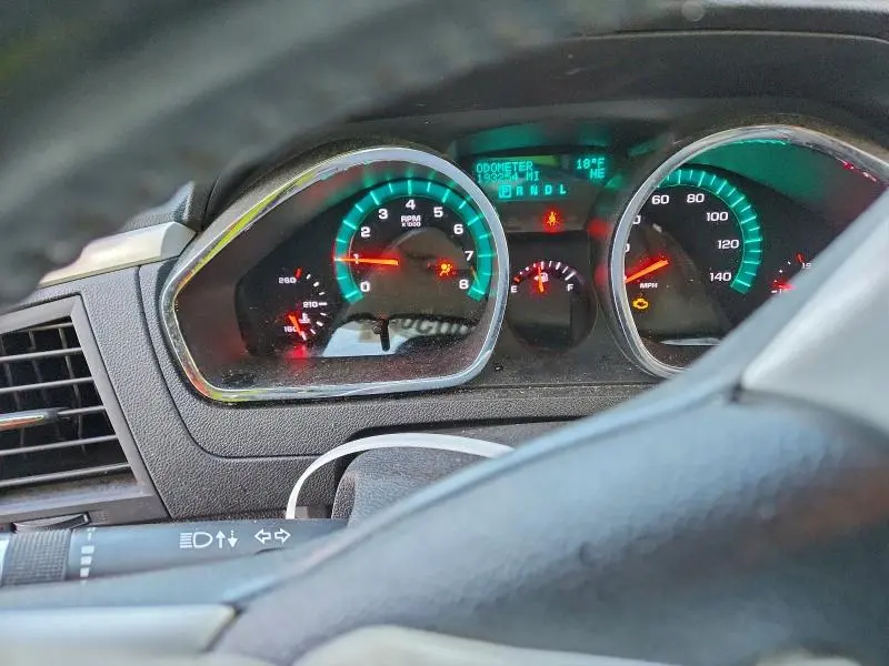 2012 CHEVROLET TRAVERSE LT  