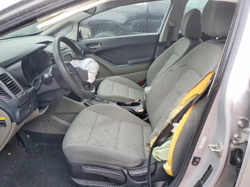 2015 KIA FORTE LX  