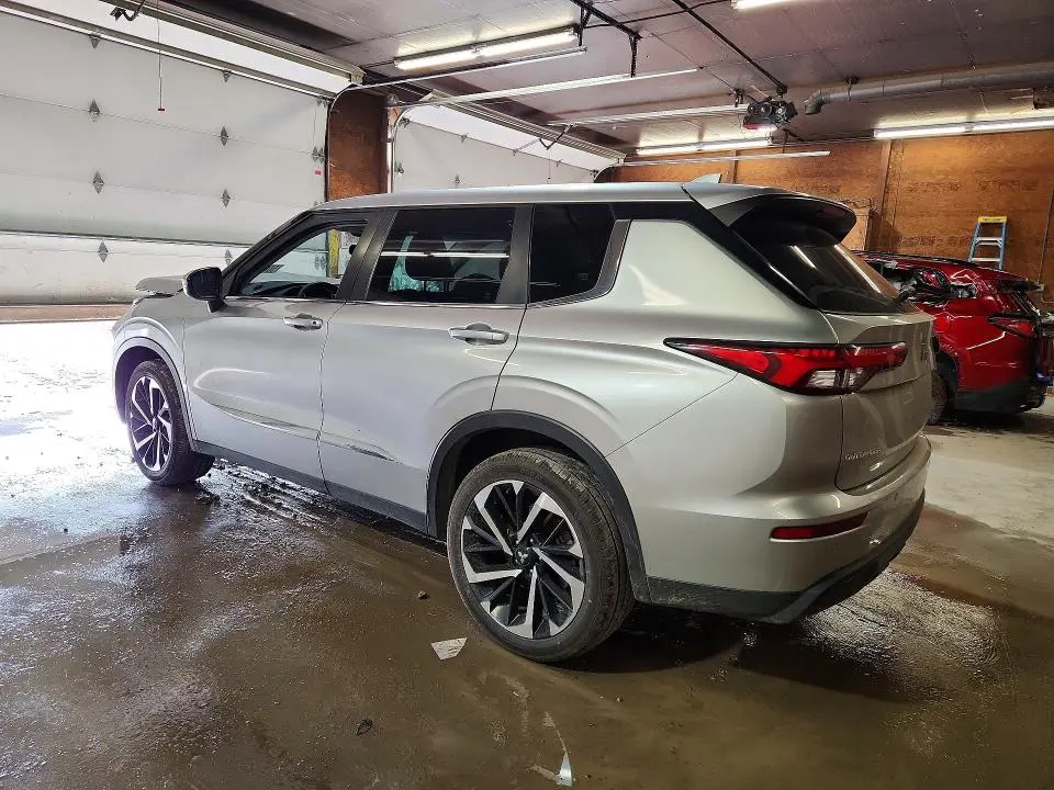 2022 MITSUBISHI OUTLANDER ES  