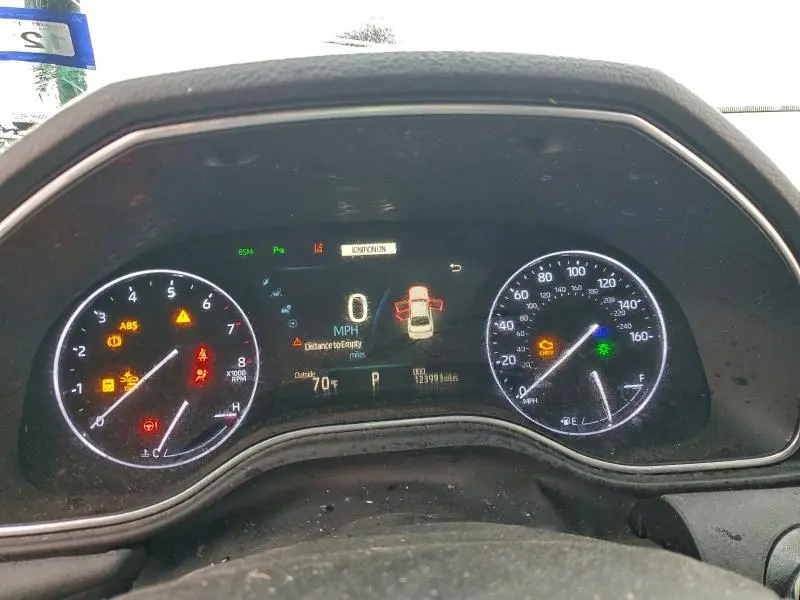 2019 TOYOTA AVALON XLE  