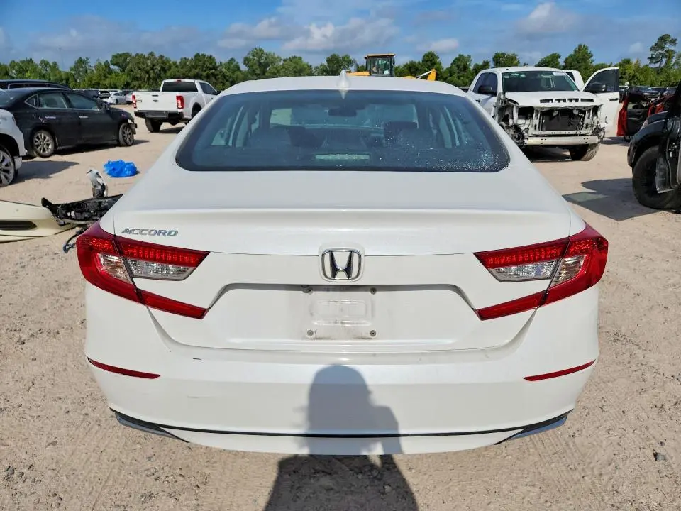 2020 HONDA ACCORD LX  
