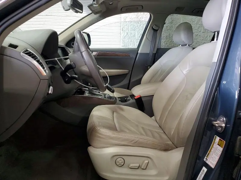 2011 AUDI Q5 PREMIUM PLUS  