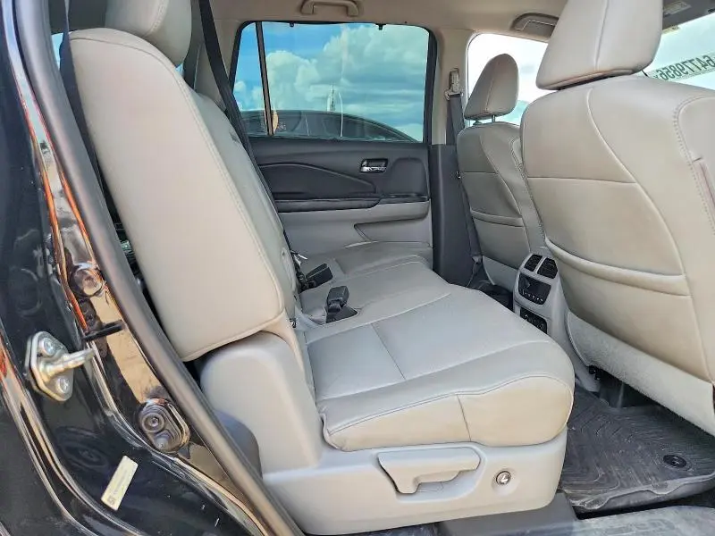 2016 HONDA PILOT TOURING  