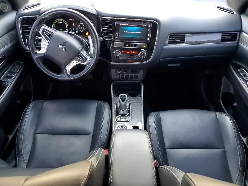 2019 MITSUBISHI OUTLANDER   