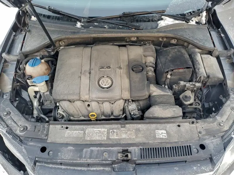 2014 VOLKSWAGEN PASSAT S  