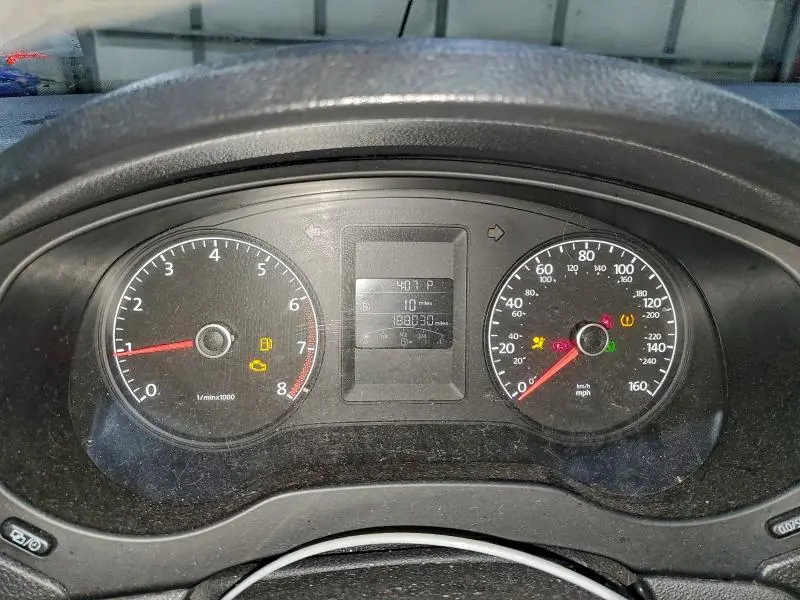 2013 VOLKSWAGEN JETTA BASE  