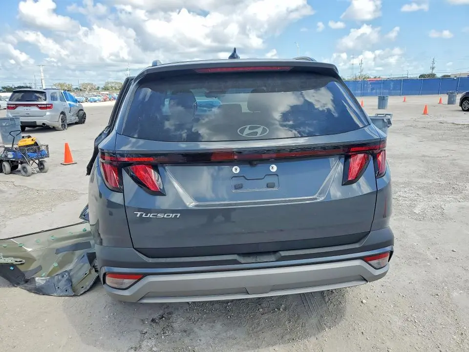 2025 HYUNDAI TUCSON SEL  