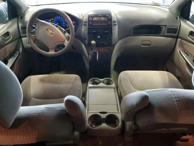 2010 TOYOTA SIENNA CE  