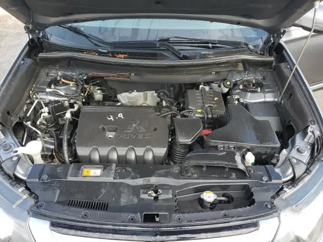 2018 MITSUBISHI OUTLANDER SE  