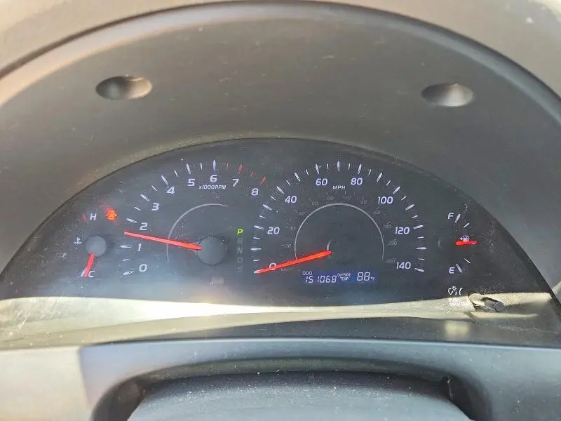 2011 TOYOTA CAMRY LE  