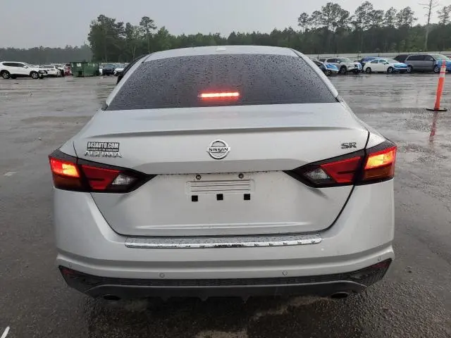 2022 NISSAN ALTIMA SR  
