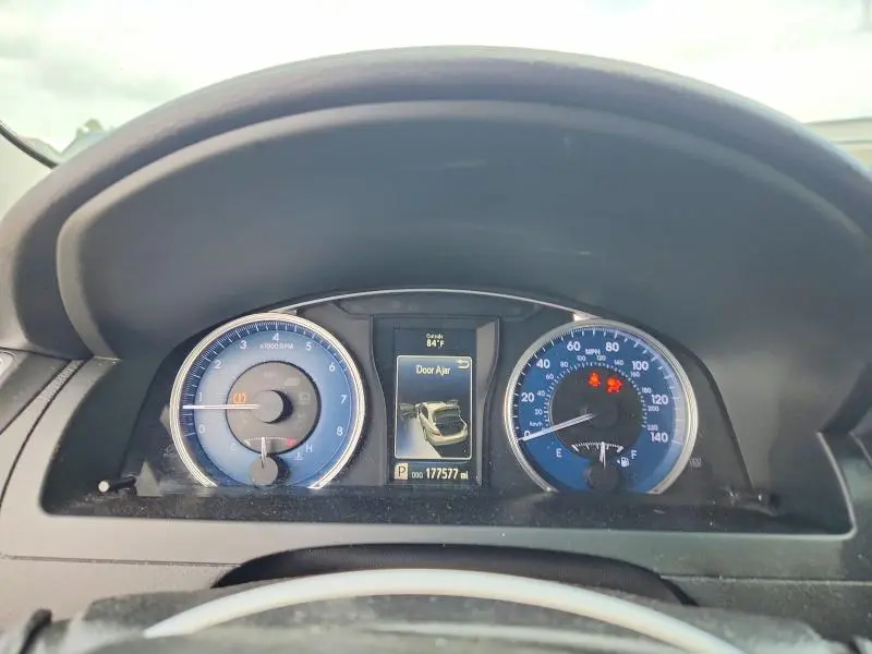 2017 TOYOTA CAMRY XLE V6  
