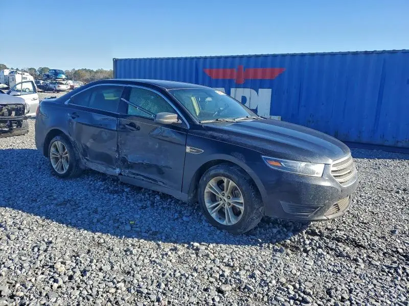 2018 FORD TAURUS SE  