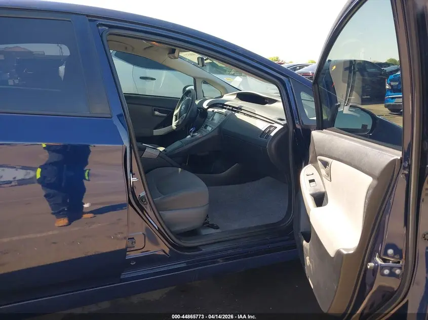 2015 TOYOTA PRIUS TWO