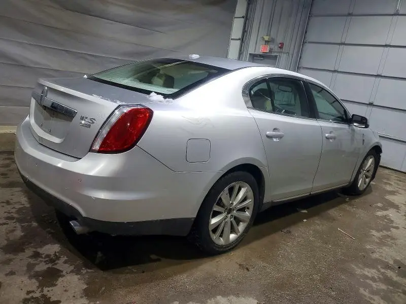 2010 LINCOLN MKS   