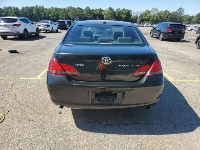 2010 TOYOTA AVALON XL  