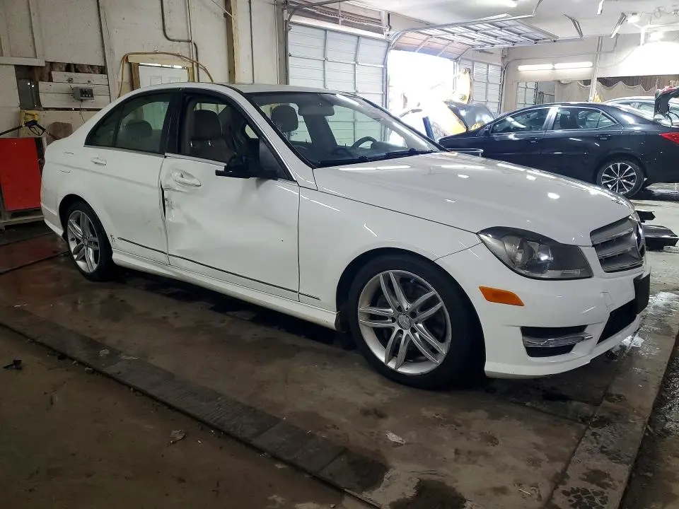 2013 MERCEDES-BENZ C 300 4MATIC  