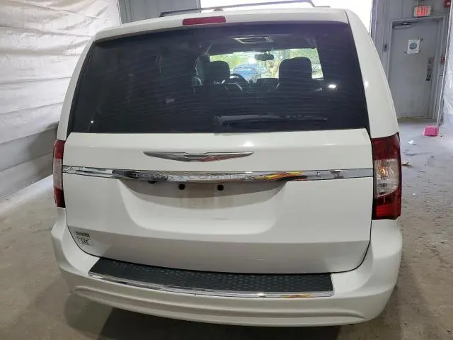 2014 CHRYSLER TOWN & COU