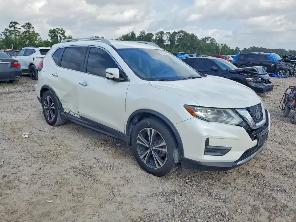 2019 NISSAN ROGUE SV  