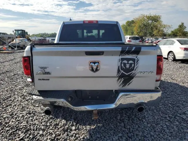 2016 RAM 1500 SLT