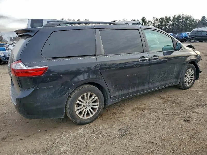 2017 TOYOTA SIENNA XLE PREMIUM 8-PASSENGER  