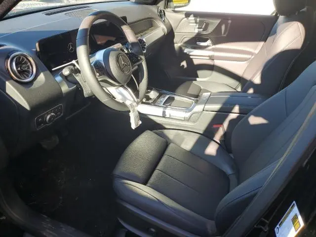 2025 MERCEDES-BENZ GLB 250 4MATIC  